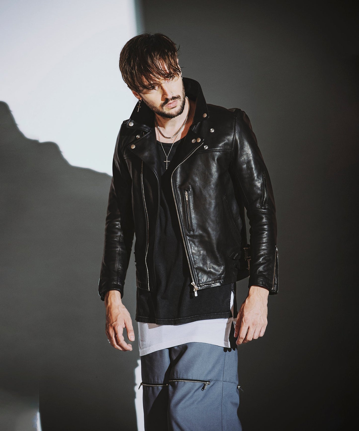 BLACK Model:H182cm