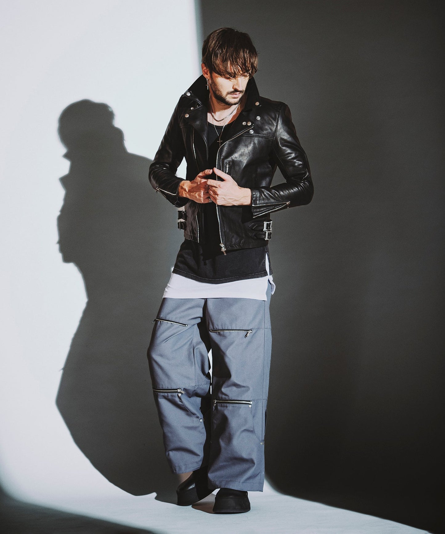 BLACK Model:H182cm