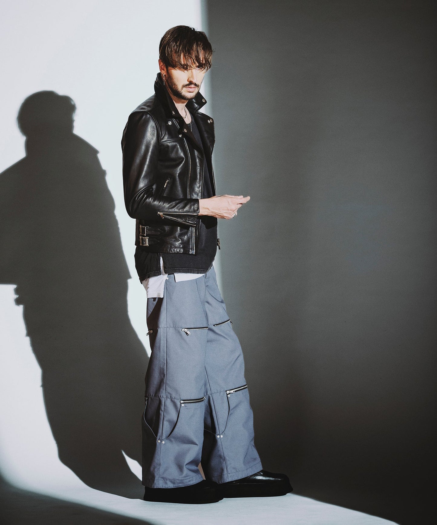 BLACK Model:H182cm