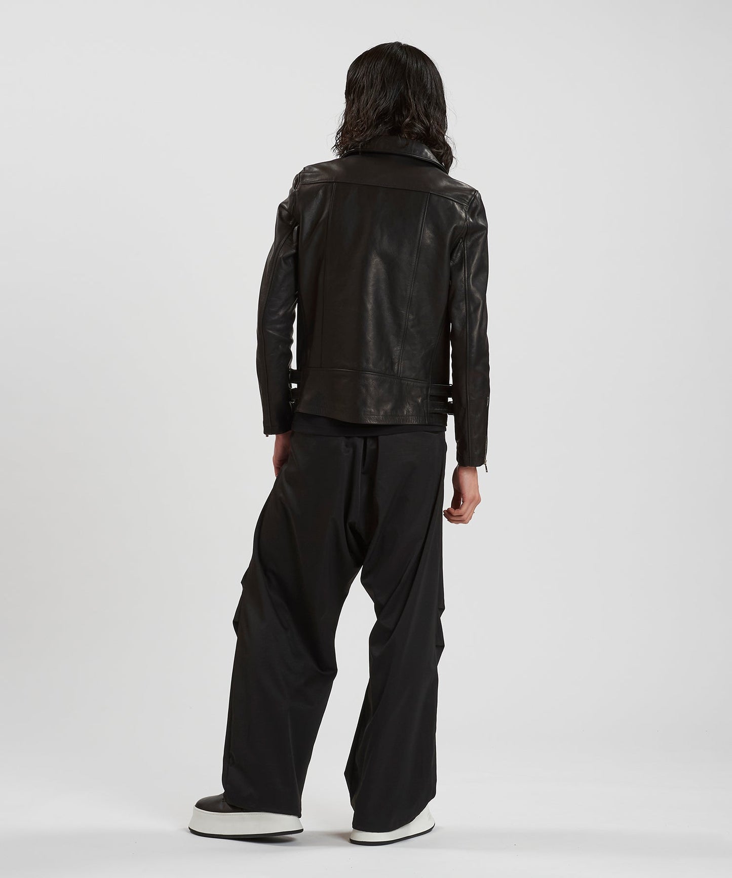 BLACK Model:H180cm
