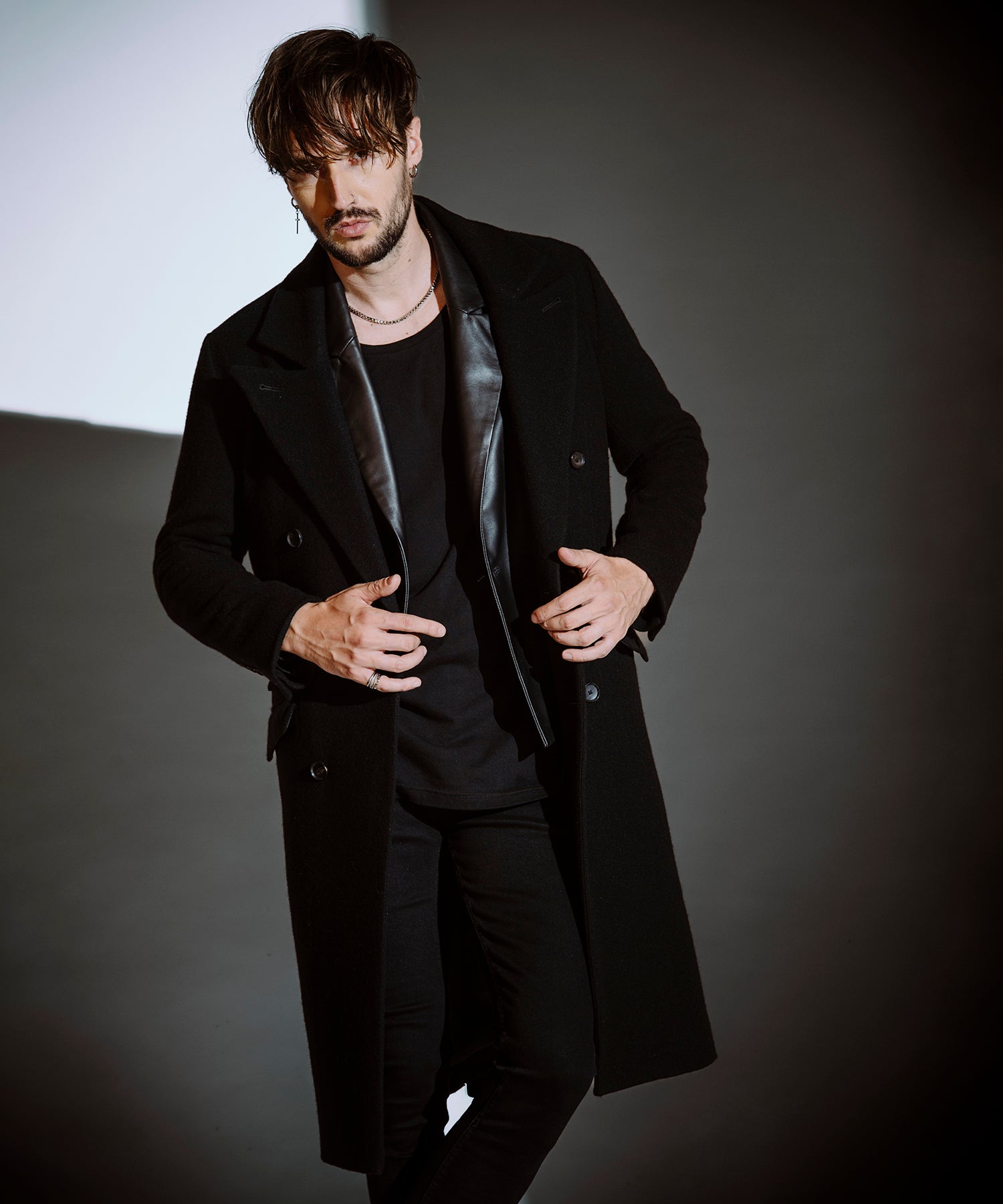 BLACK Model:H182cm