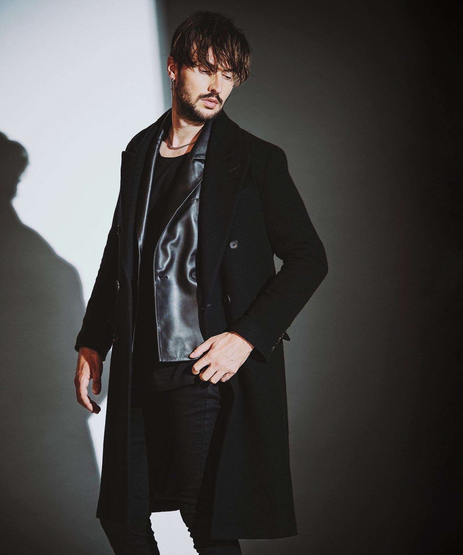 BLACK Model:H182cm