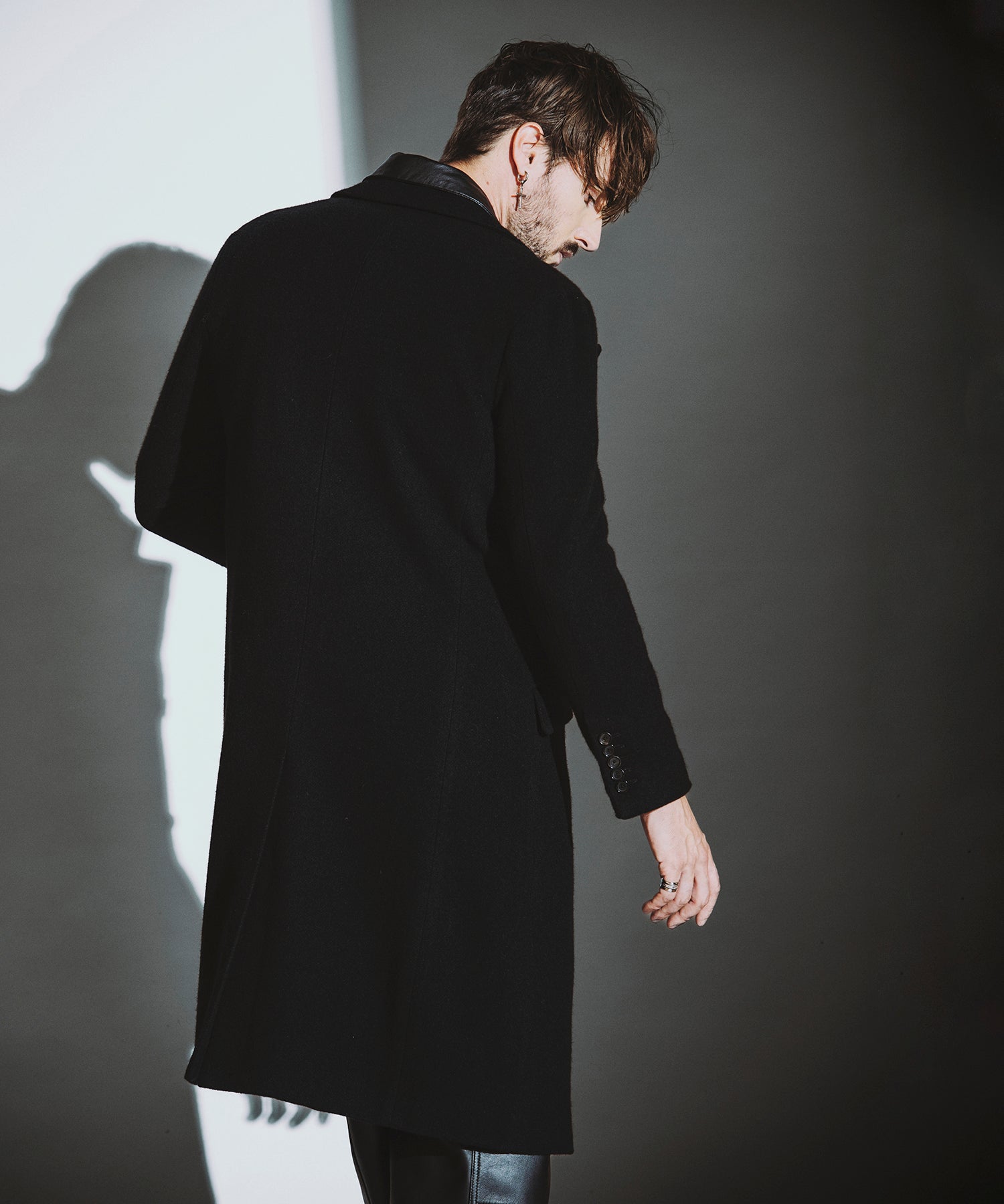 BLACK Model:H182cm