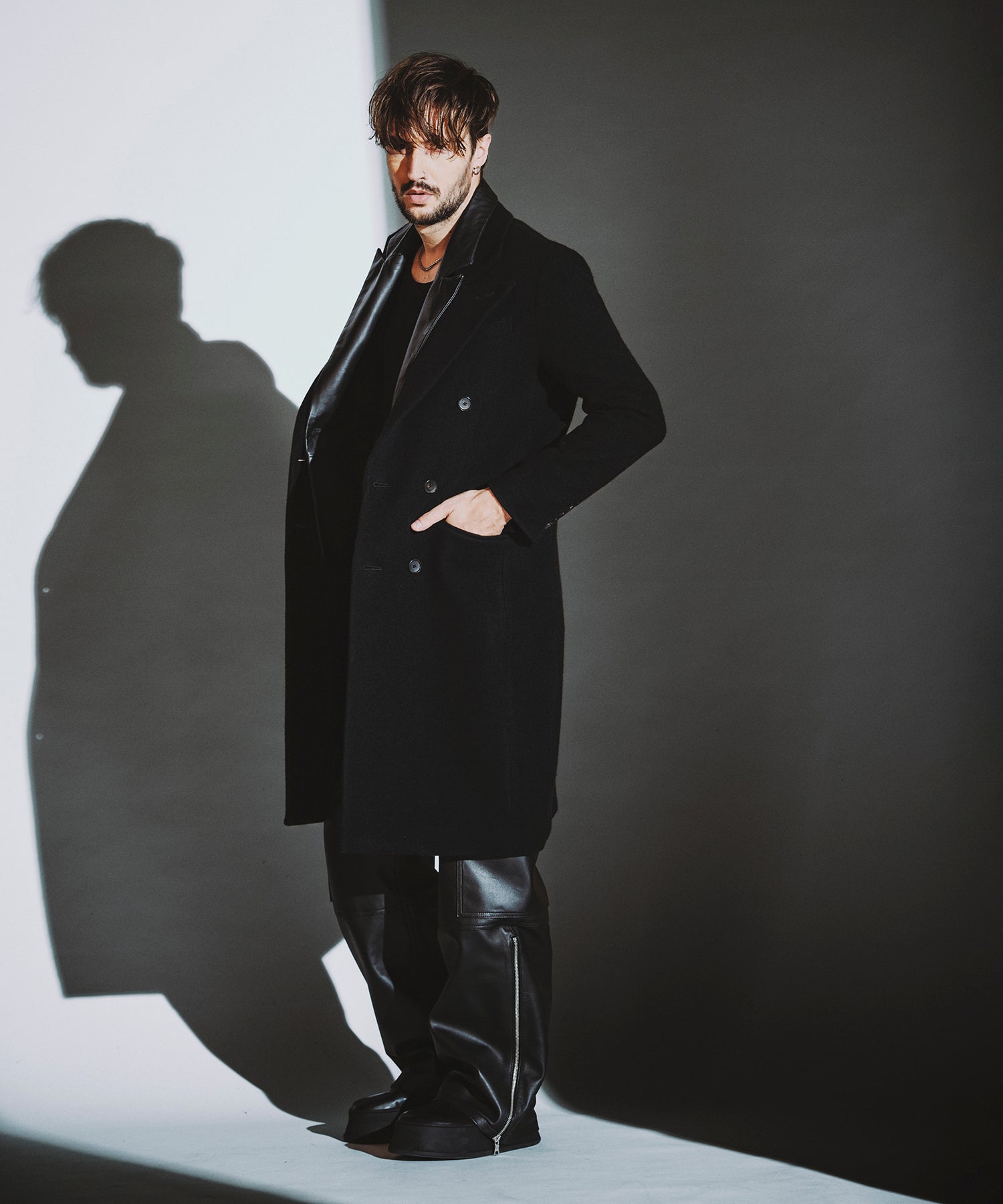 BLACK Model:H182cm