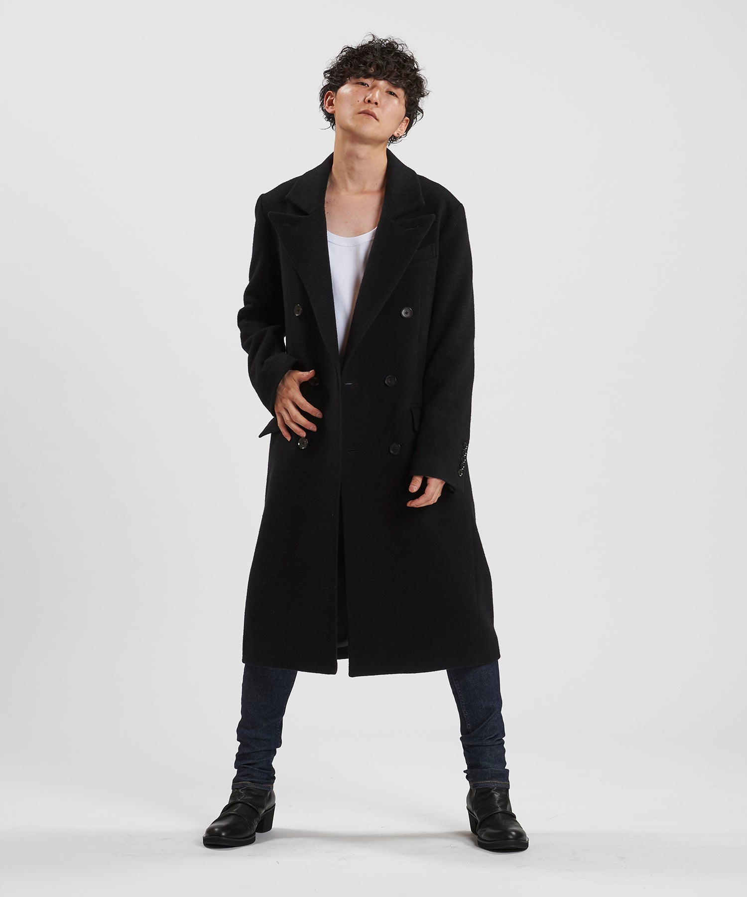 BLACK Model:H169cm