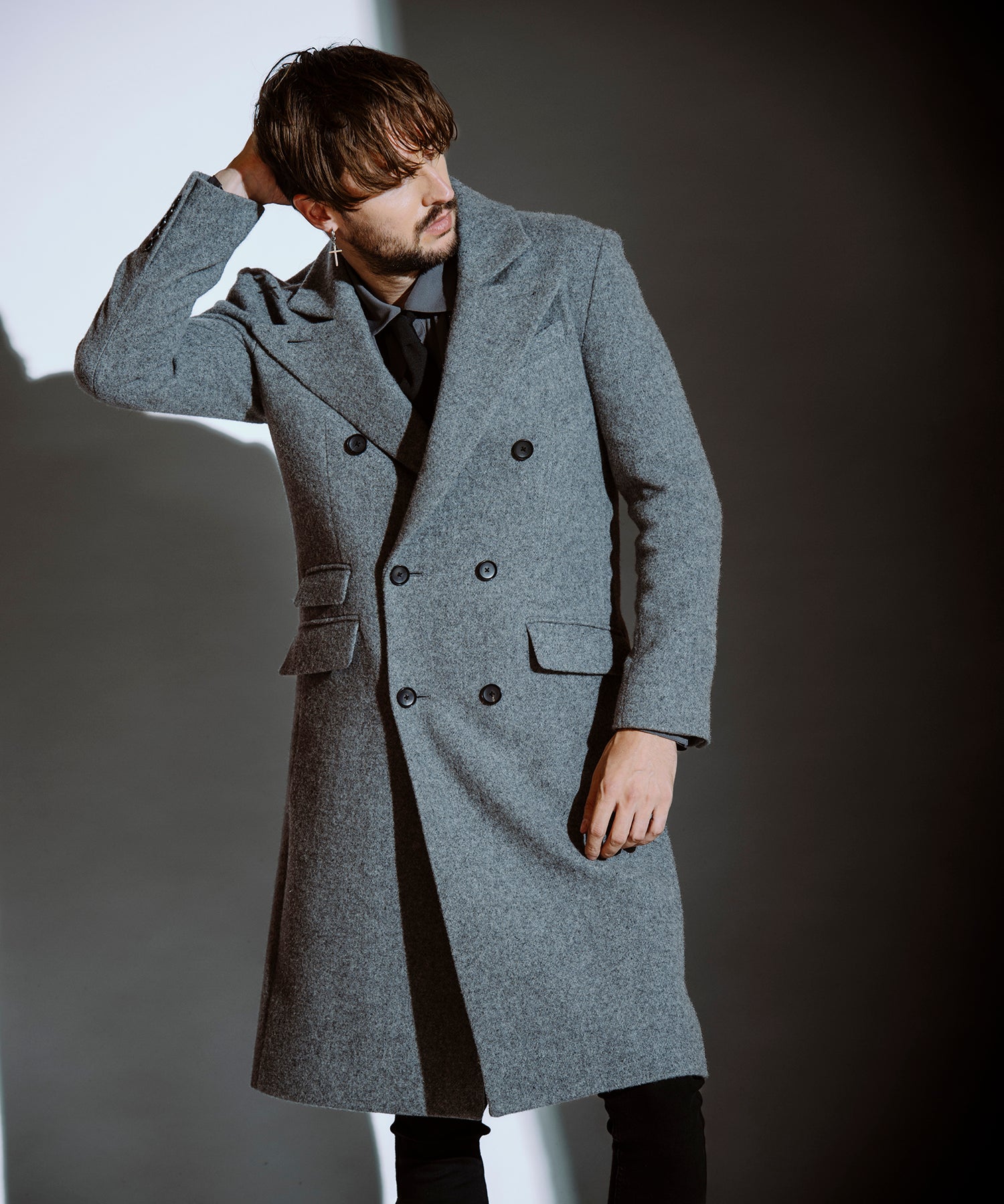 GRAY Model:H182cm