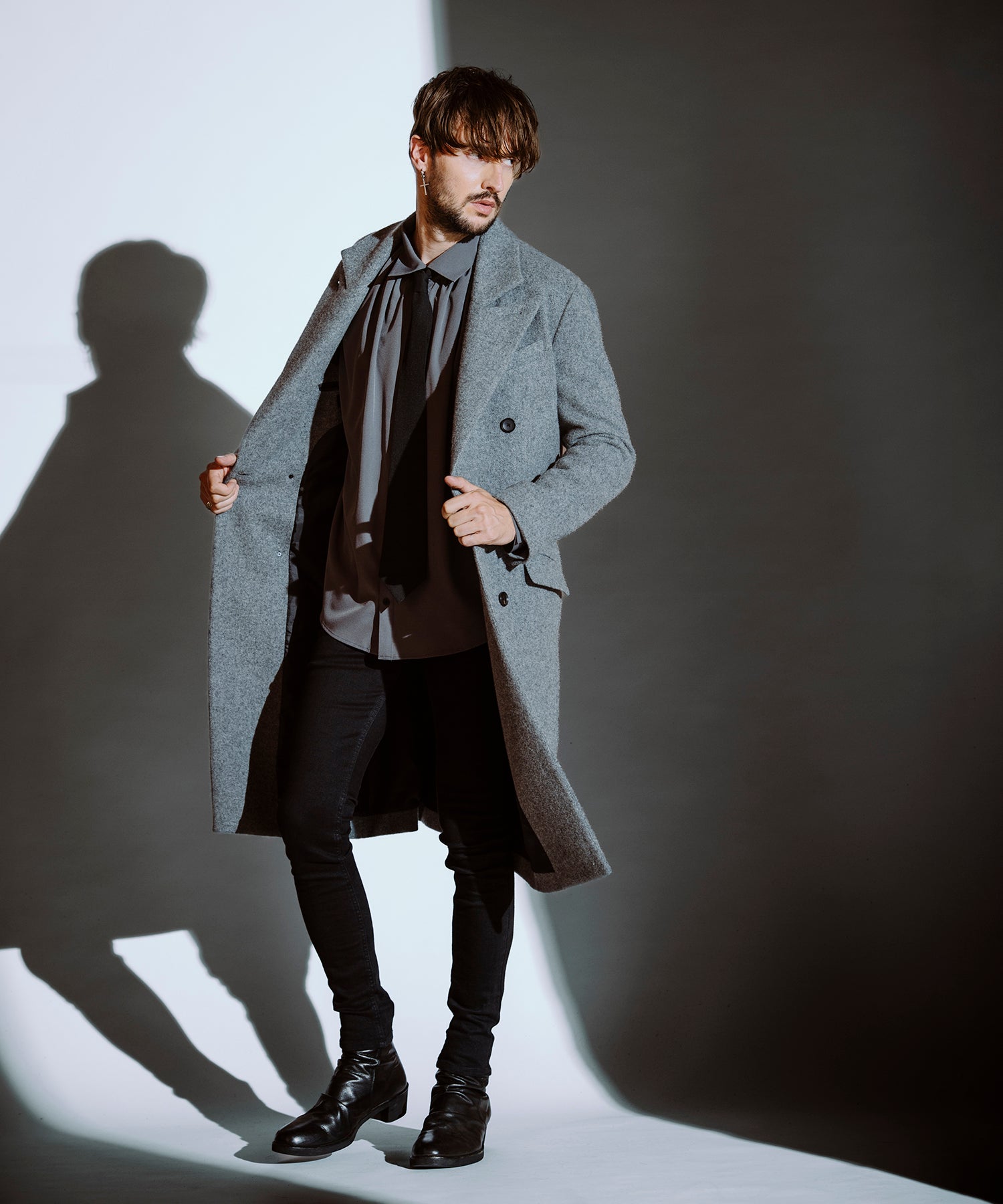GRAY Model:H182cm