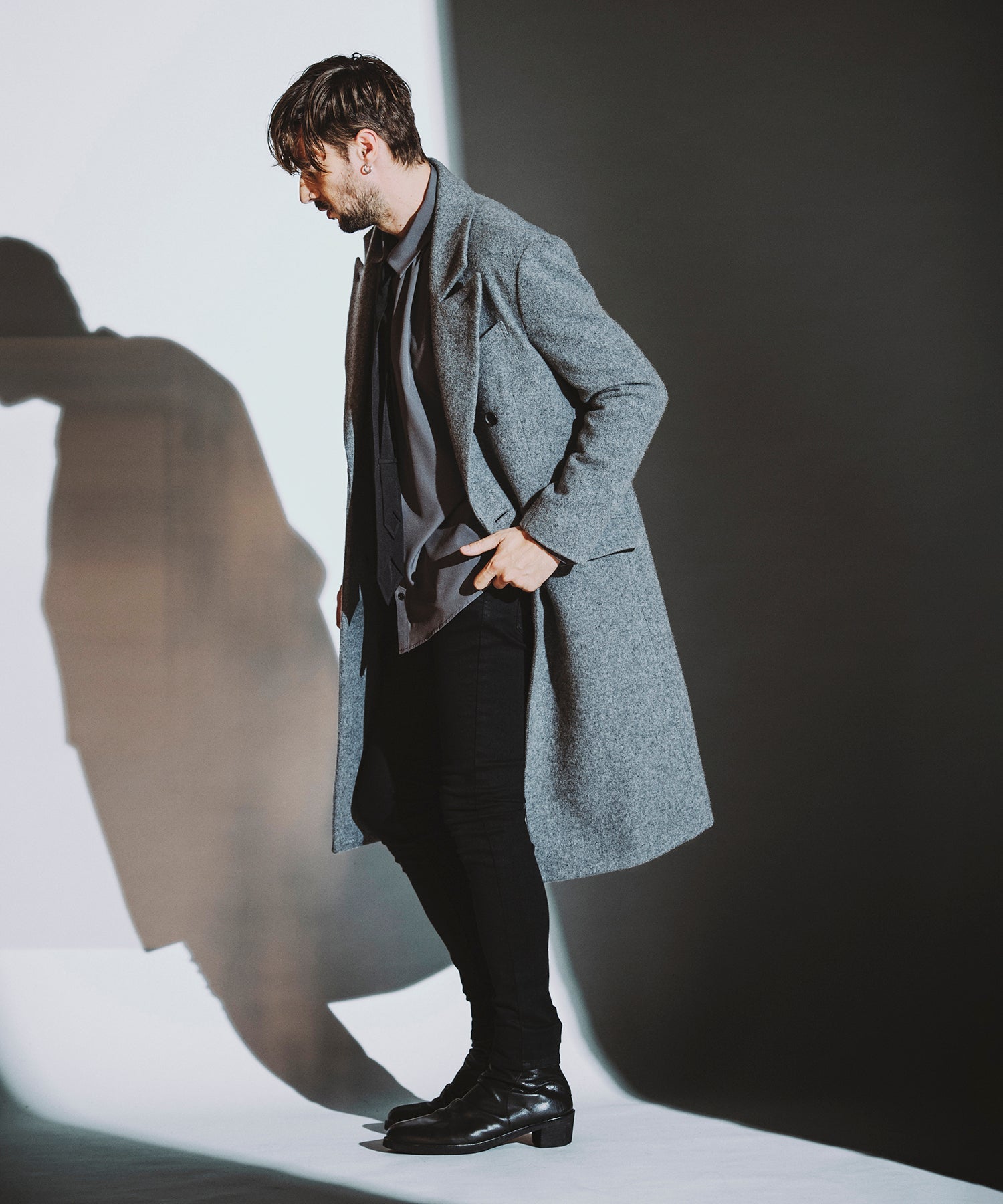 GRAY Model:H182cm