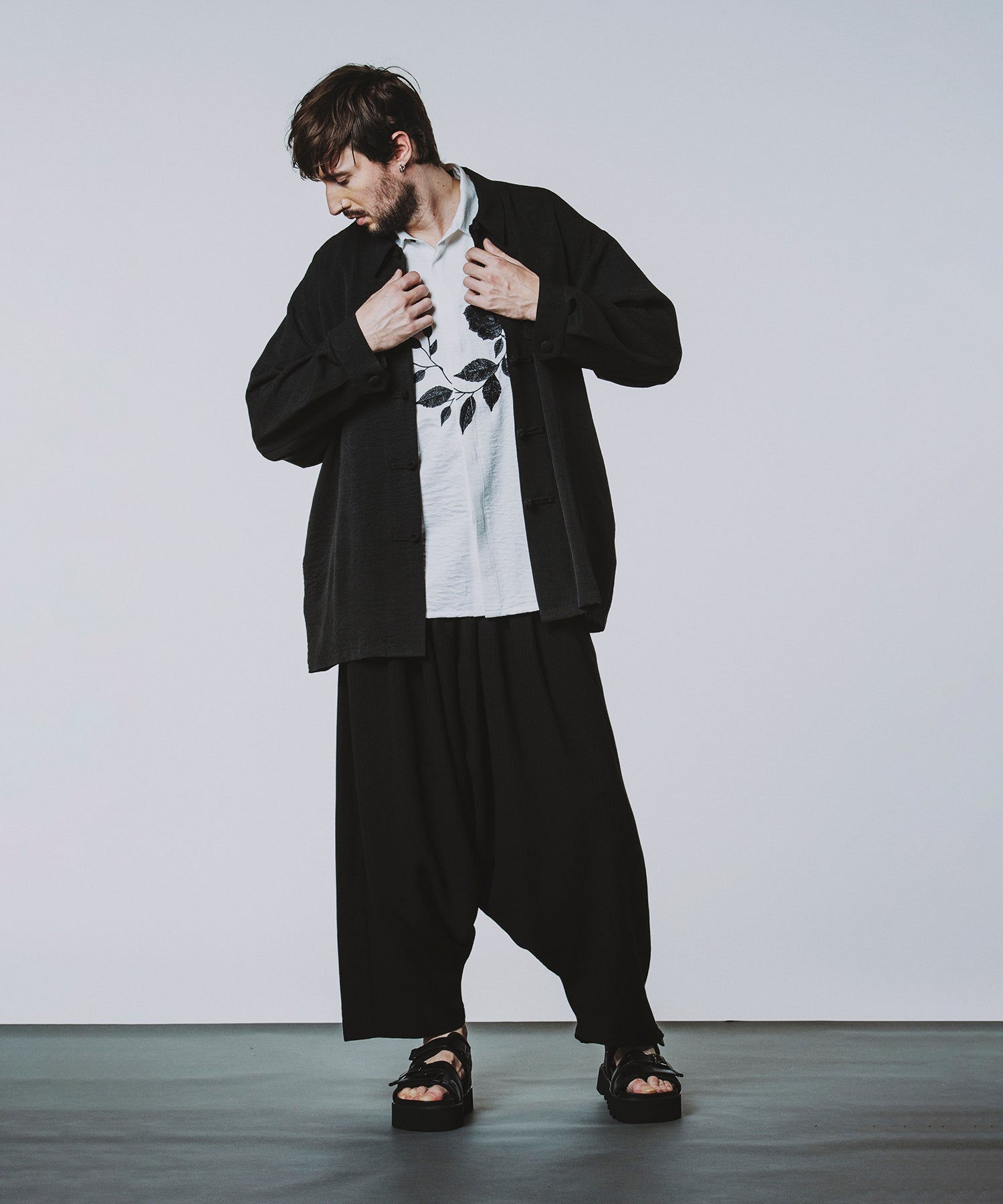 NO ID. STYLE25SS027