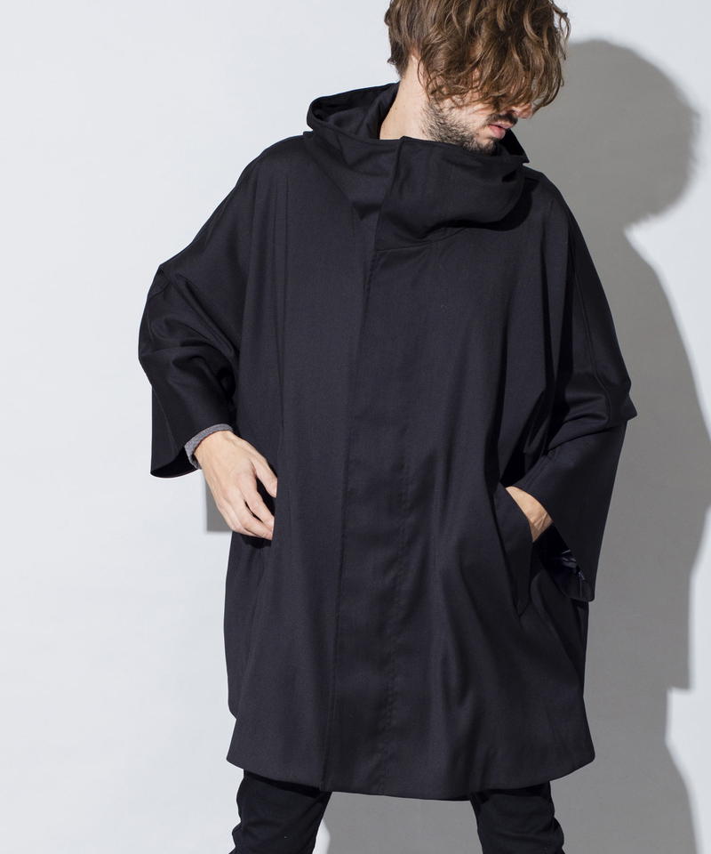 フーデッドポンチョ