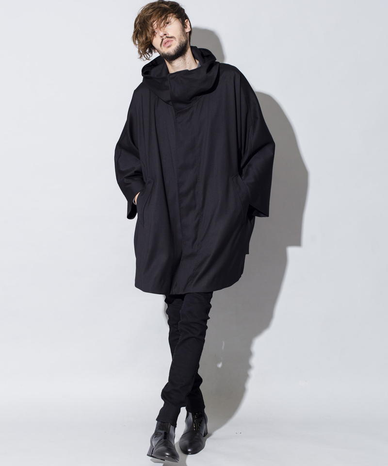 フーデッドポンチョ