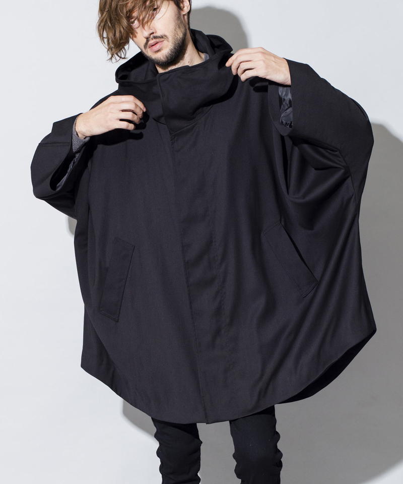 フーデッドポンチョ