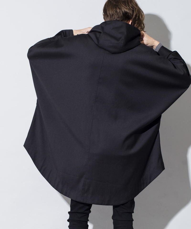 フーデッドポンチョ