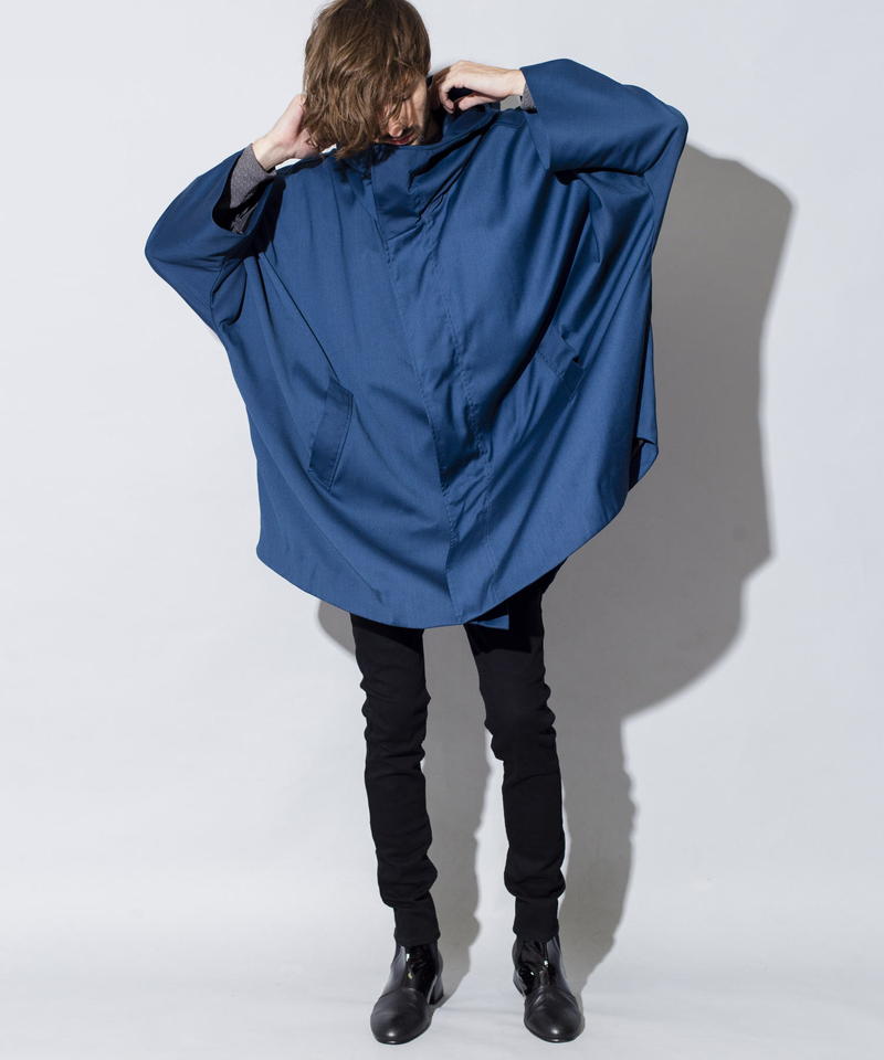 フーデッドポンチョ