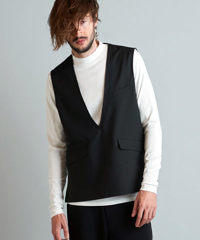 Layered mock neck long sleeve T-shirt