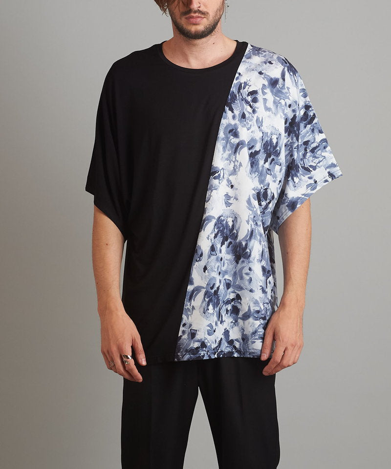 Abstract Switching Loose Tee