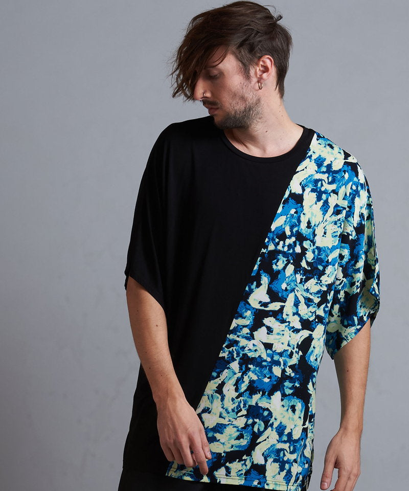 Abstract Switching Loose Tee