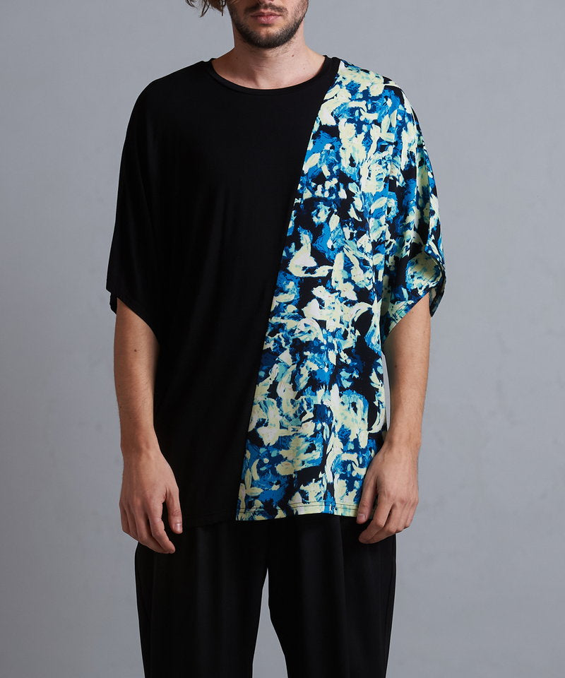 Abstract Switching Loose Tee