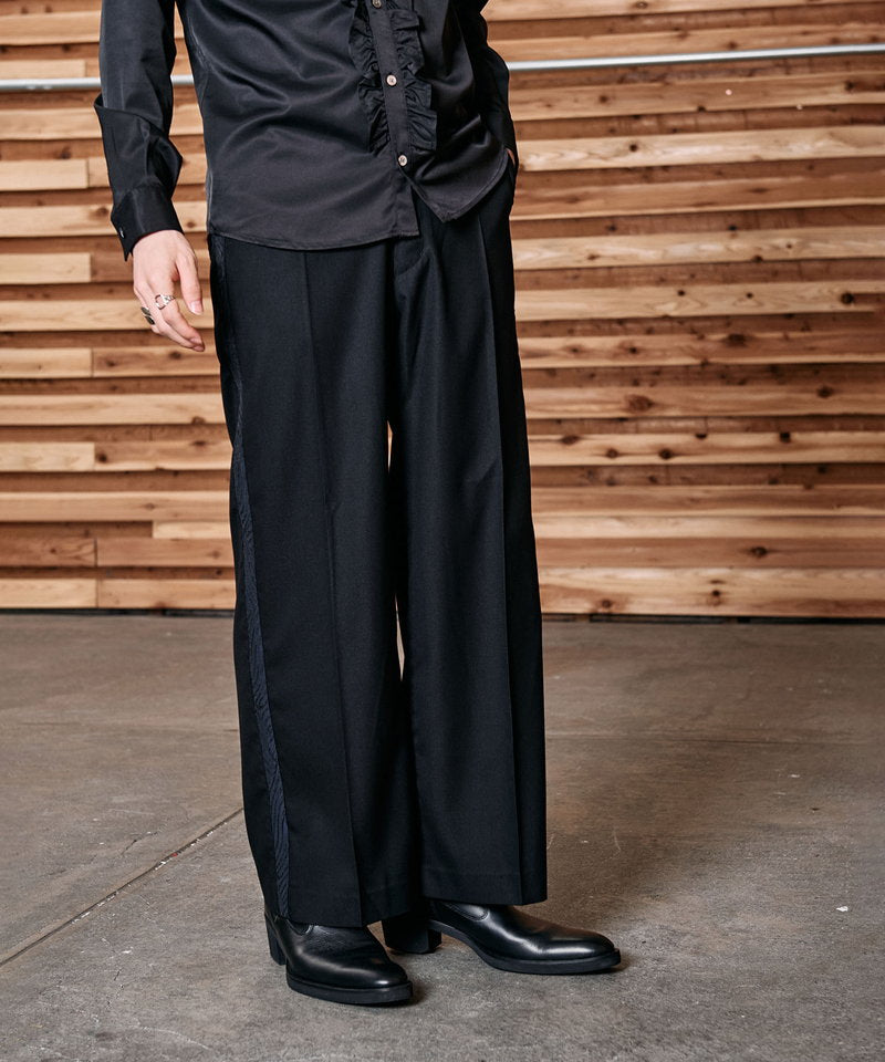 ハイウエストワイドトラウザーズ