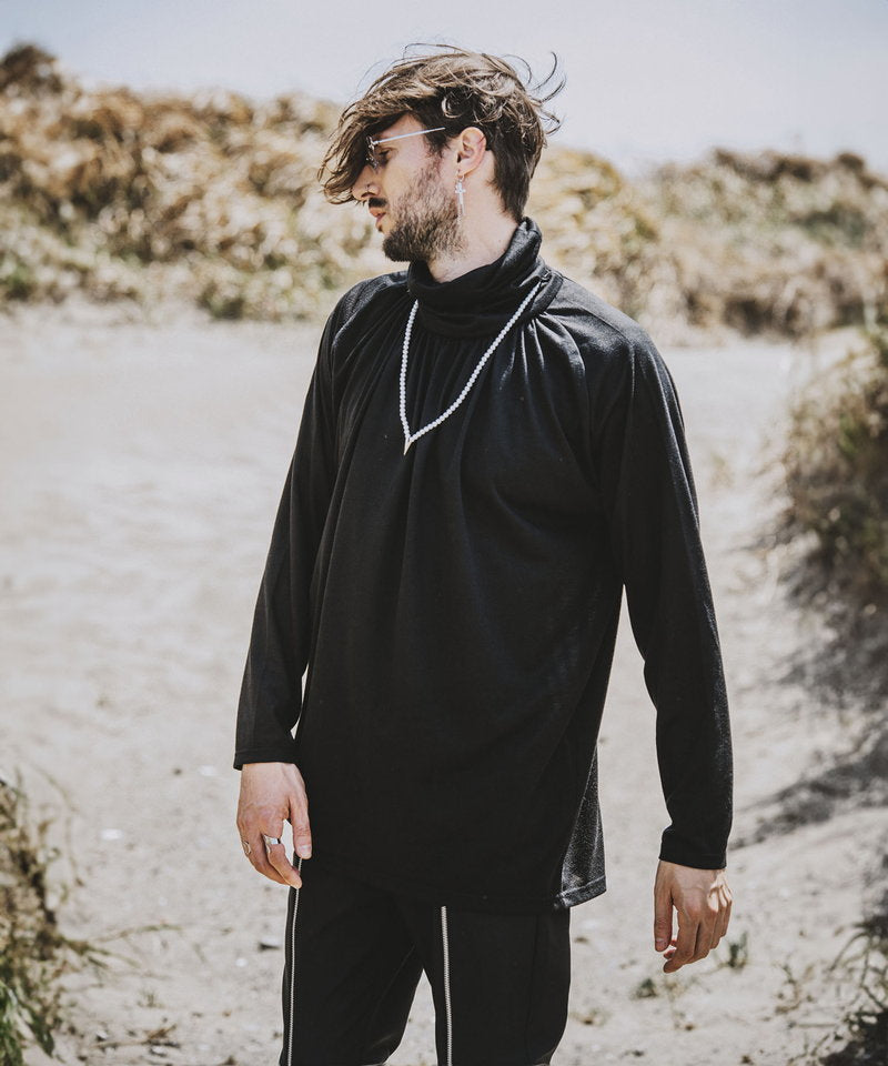 ネックギャザータートルネックロンT