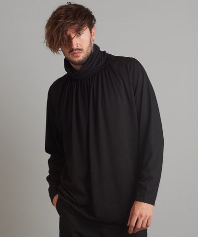 ネックギャザータートルネックロンT