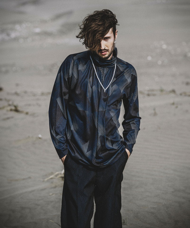 ネックギャザータートルネックロンT