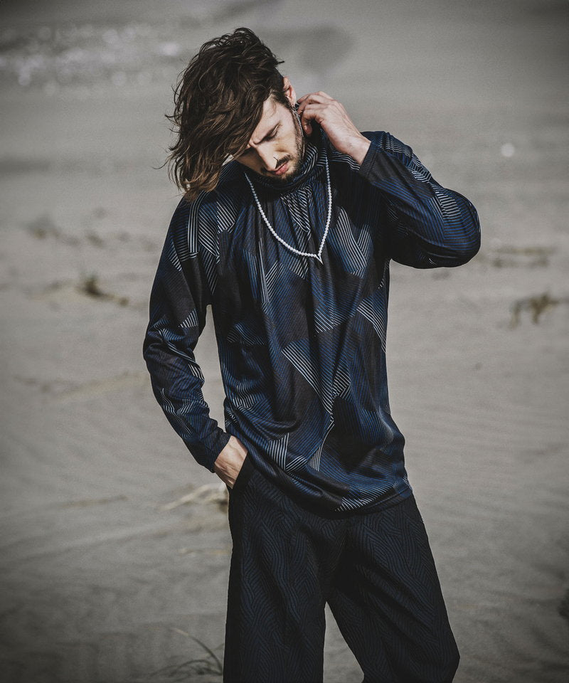 ネックギャザータートルネックロンT