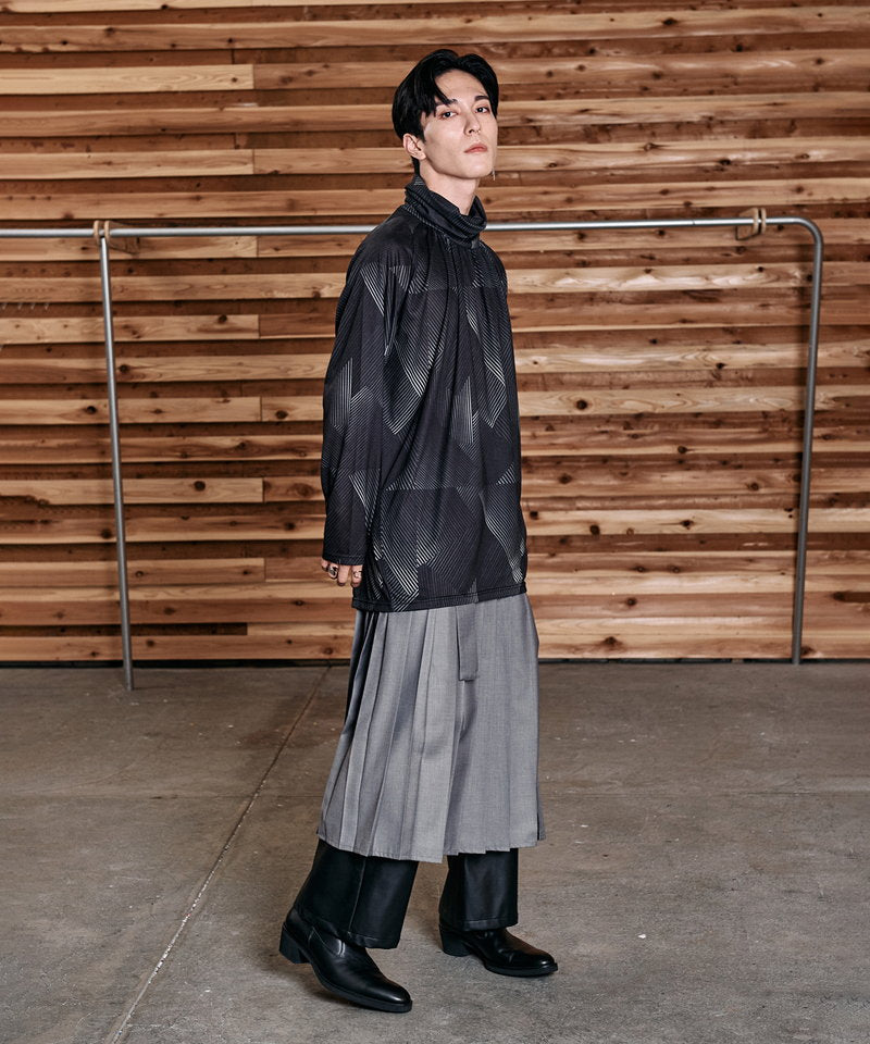 ネックギャザータートルネックロンT