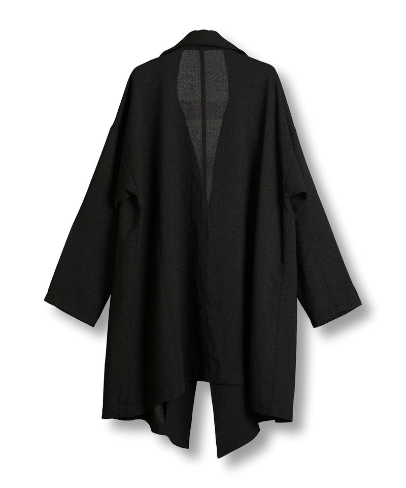 Buttonless draped coat