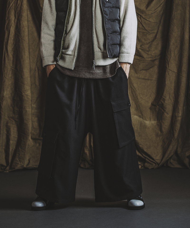 Asymmetrical cargo trousers