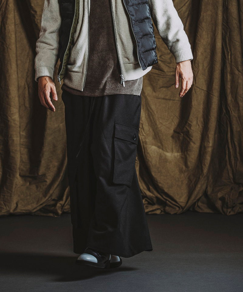 Asymmetrical cargo trousers