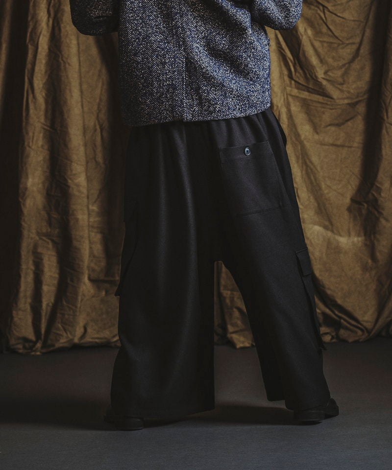 Asymmetrical cargo trousers