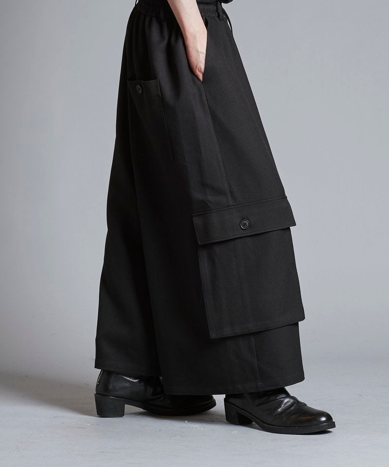 Asymmetrical cargo trousers