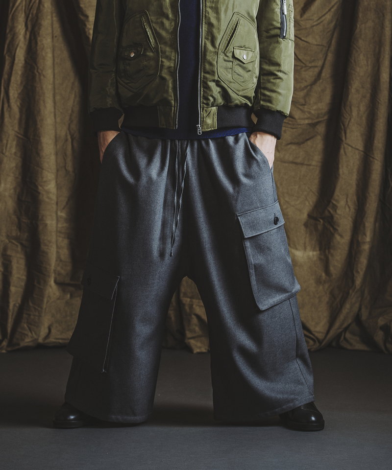 Asymmetrical cargo trousers