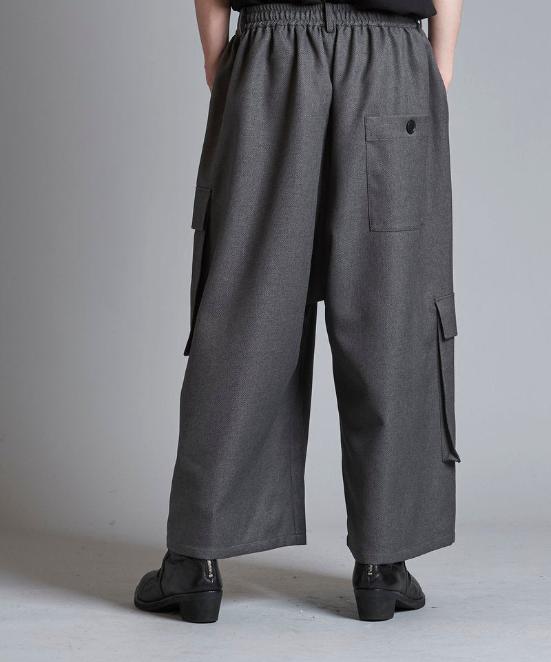 Asymmetrical cargo trousers