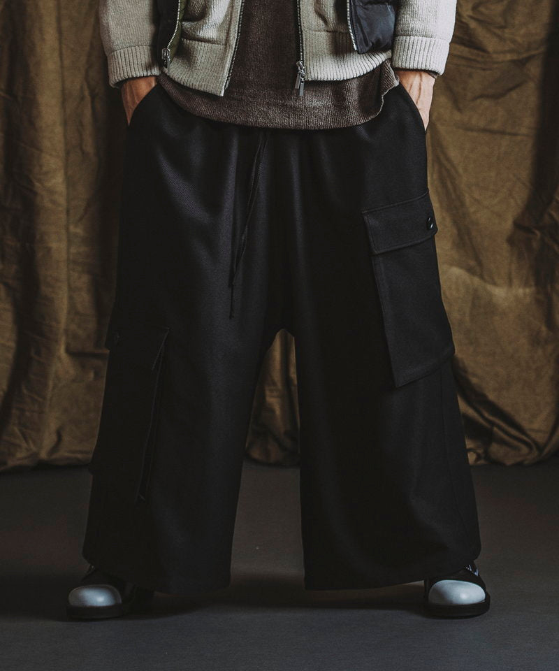 Asymmetrical cargo trousers