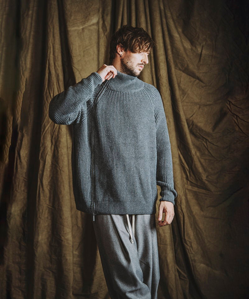 アシンメトリーZIPニットタートルネックCD