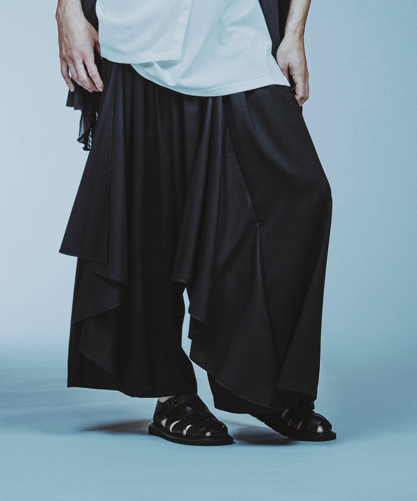 BLACK Model:H182cm
