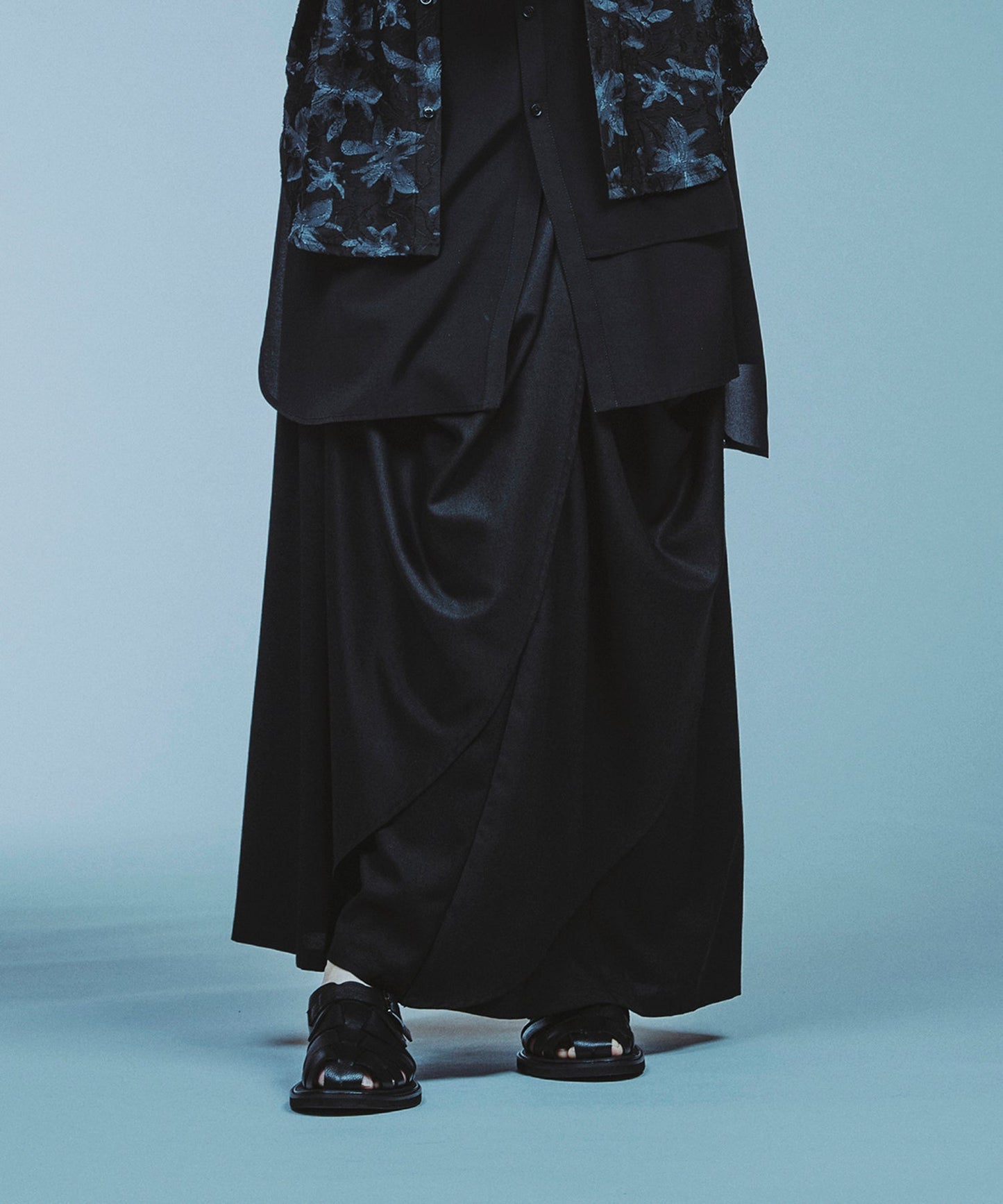 BLACK Model:H182cm
