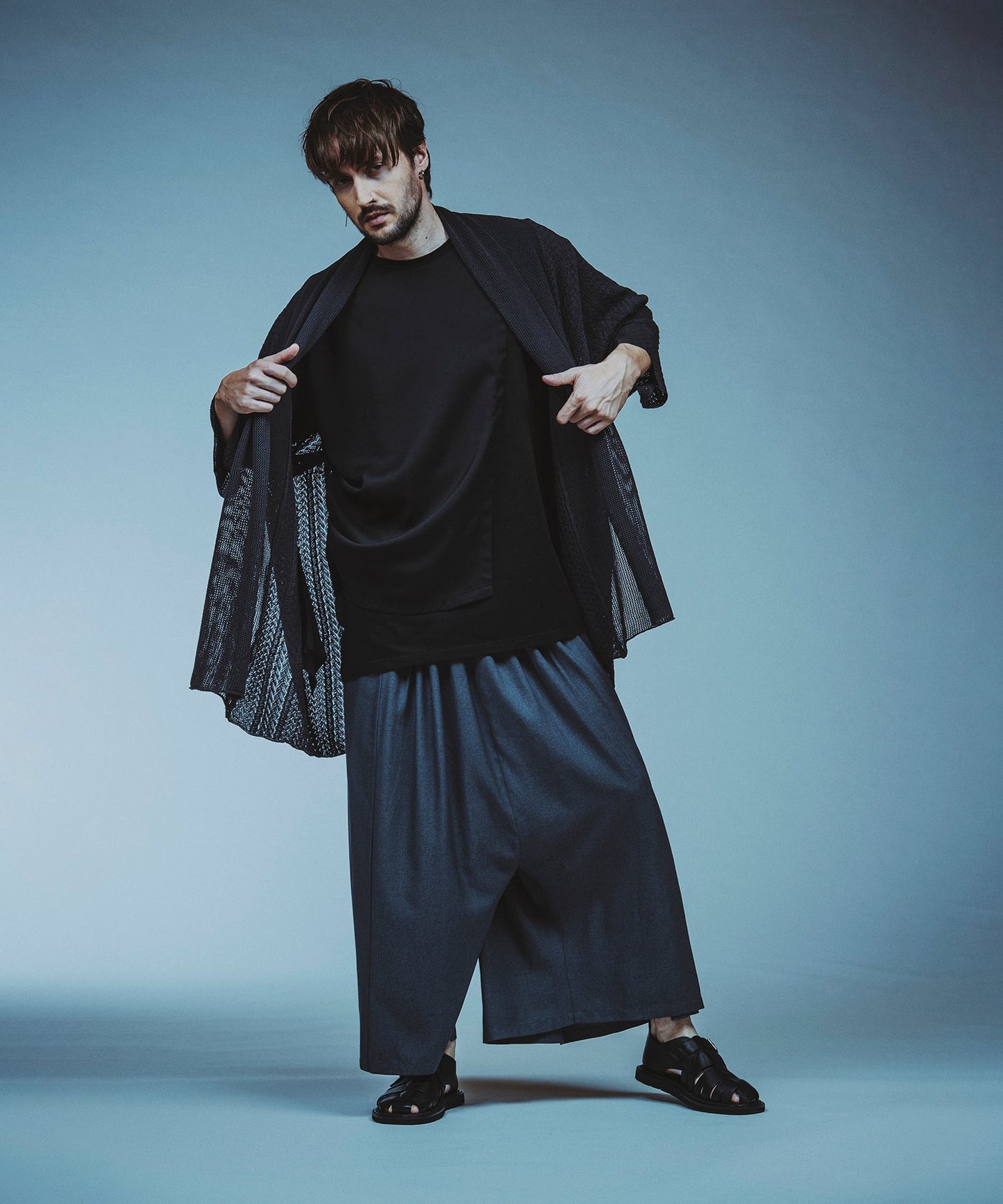 GRAY Model:H182cm
