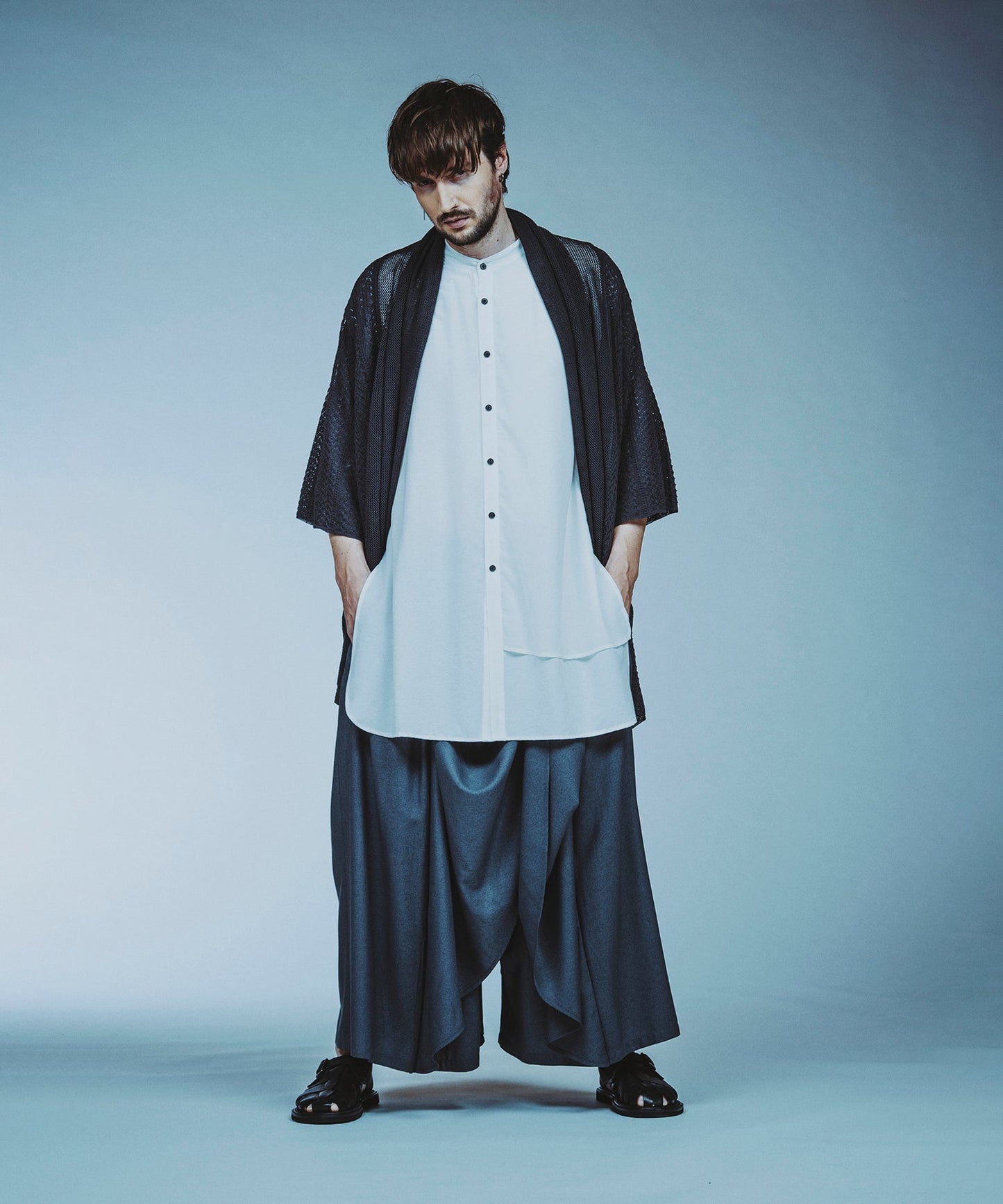 GRAY Model:H182cm