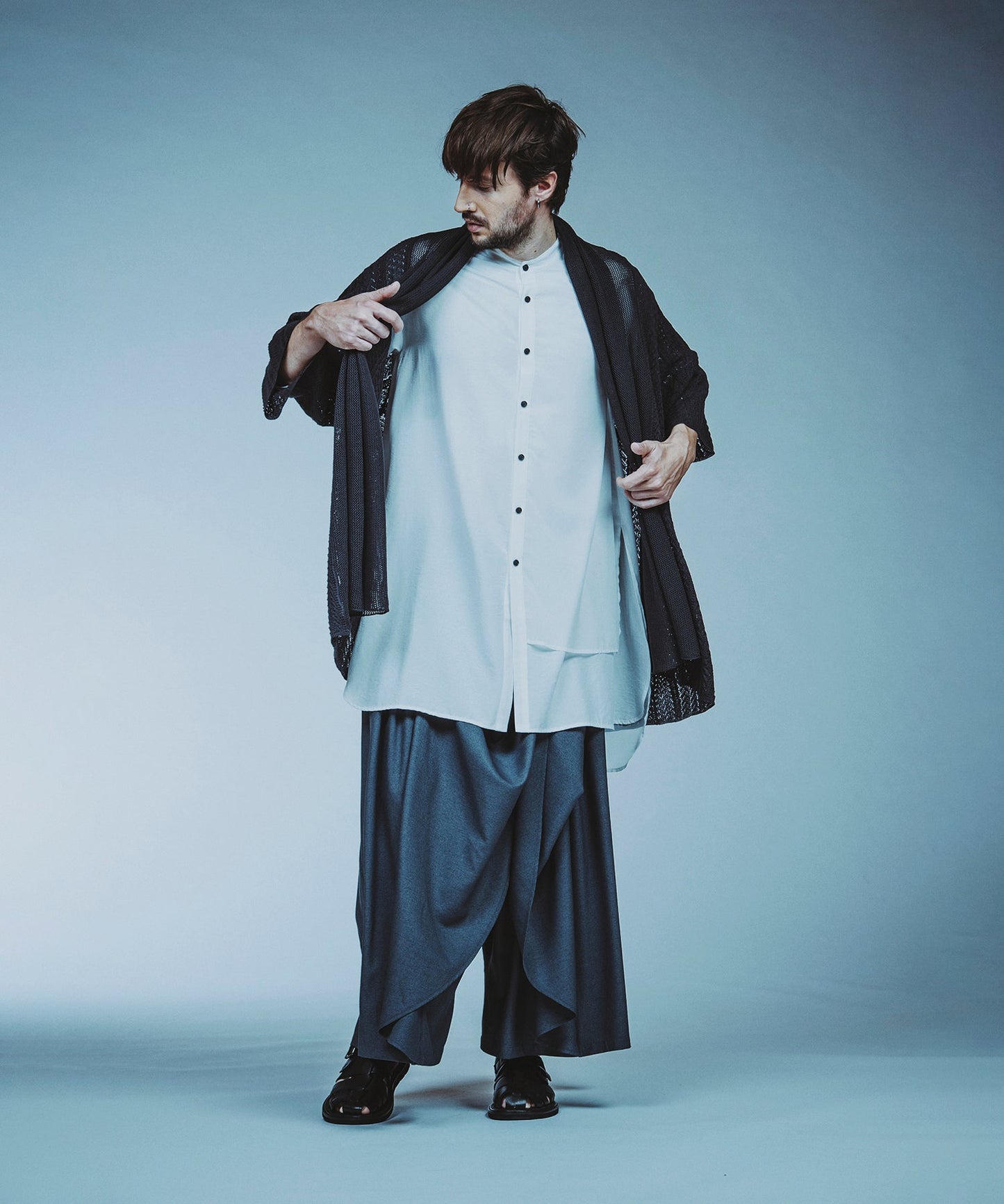 GRAY Model:H182cm