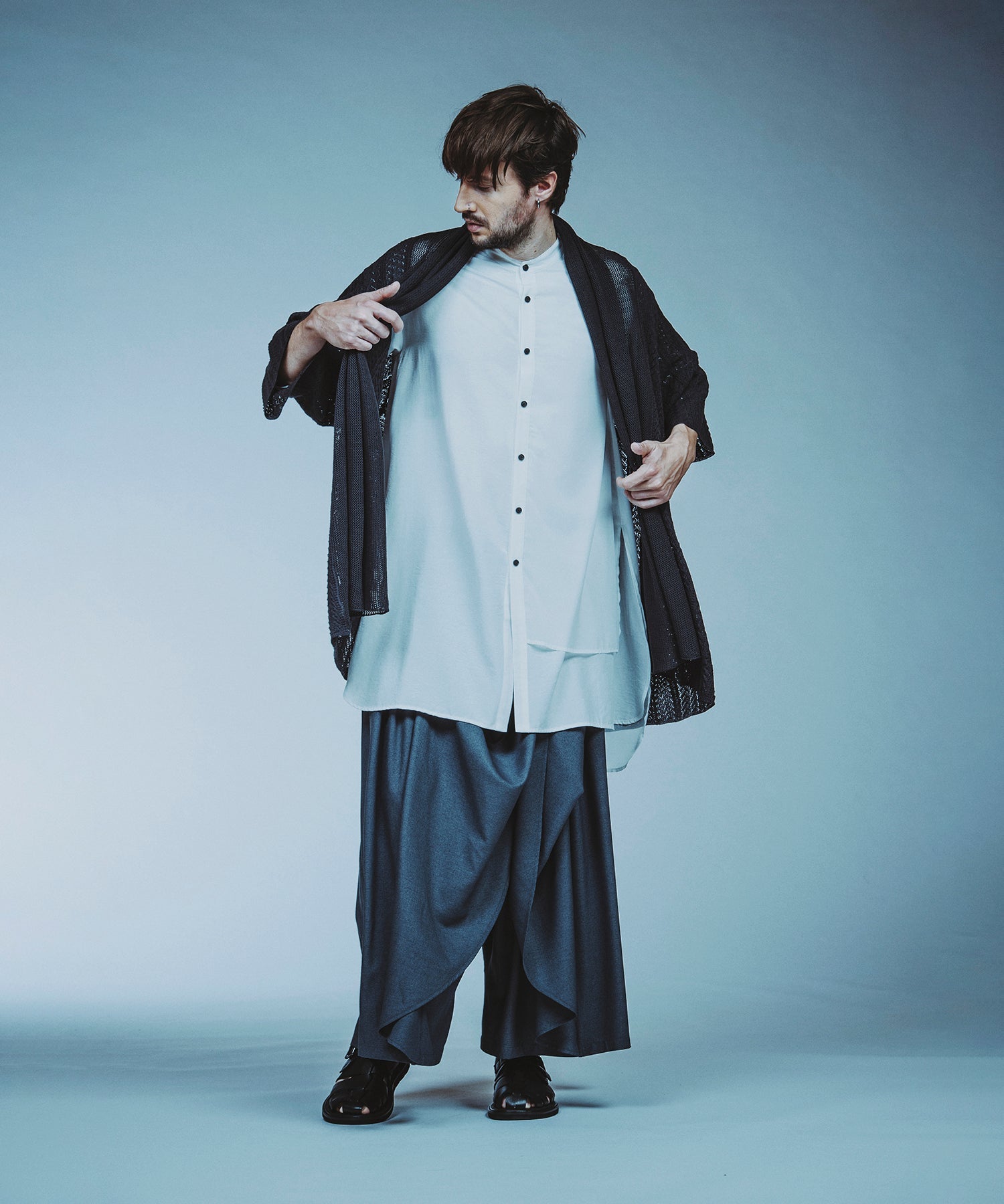GRAY Model:H182cm