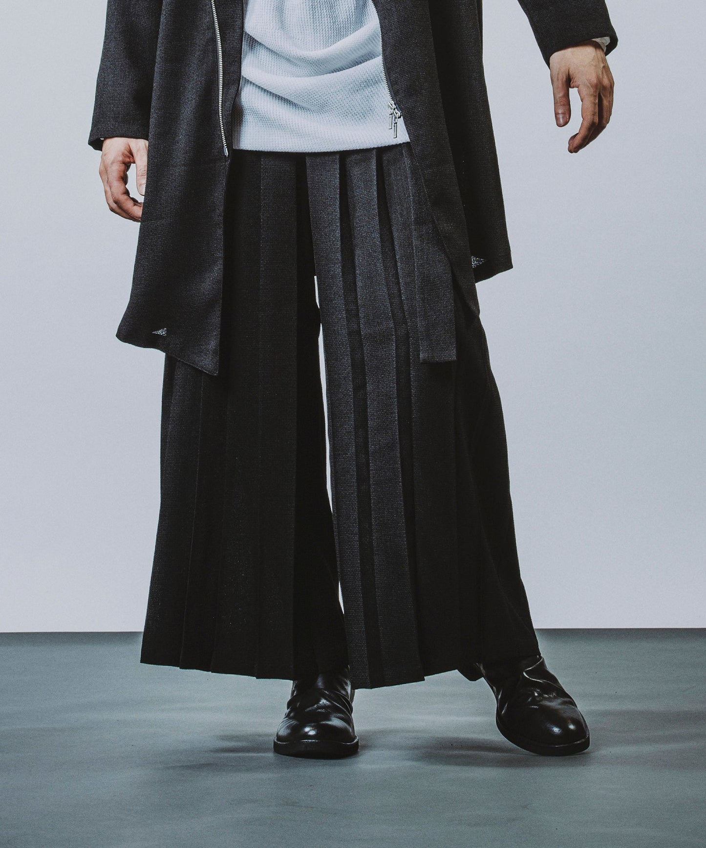 Hakama Pleated Trousers