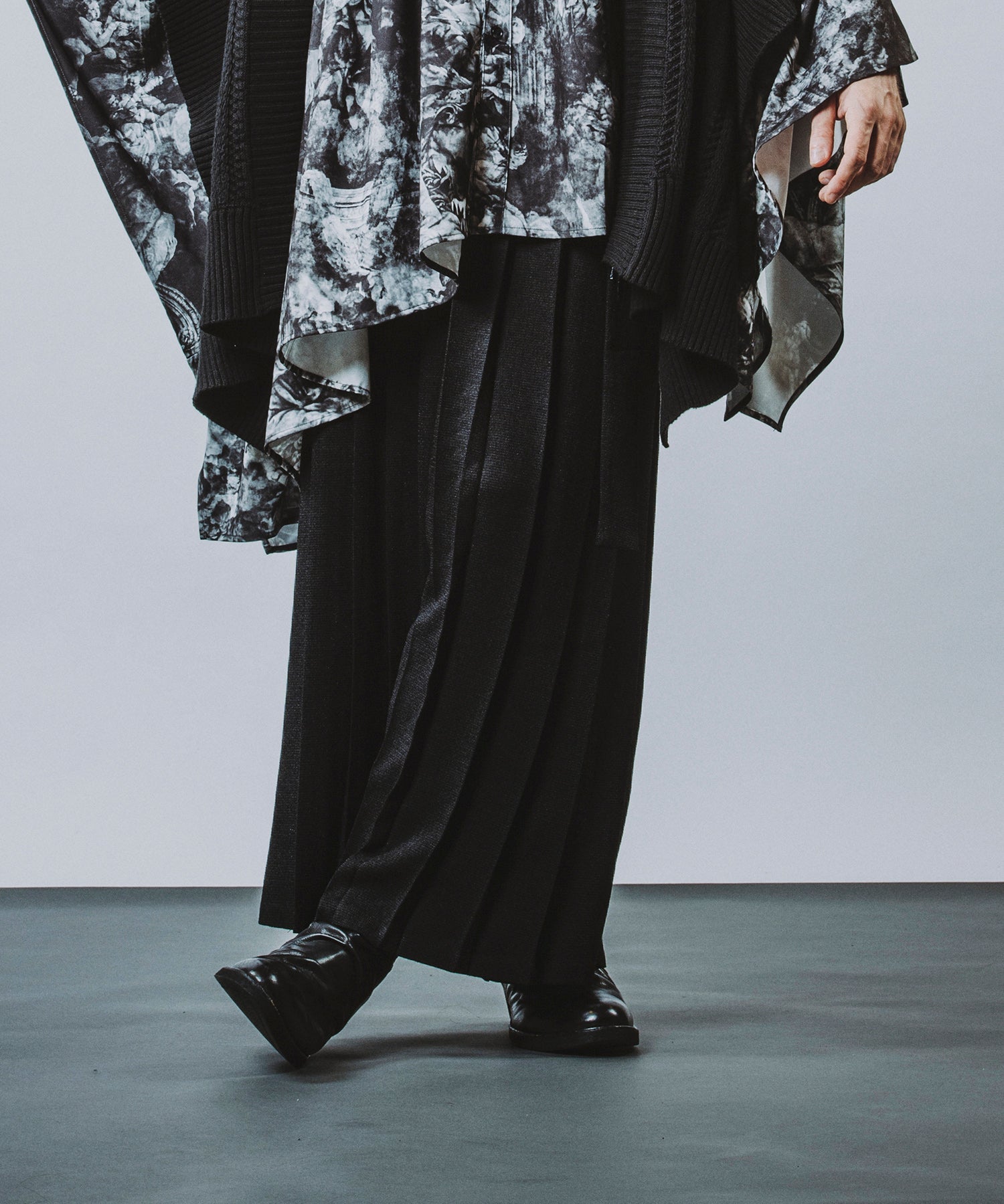 Hakama Pleated Trousers