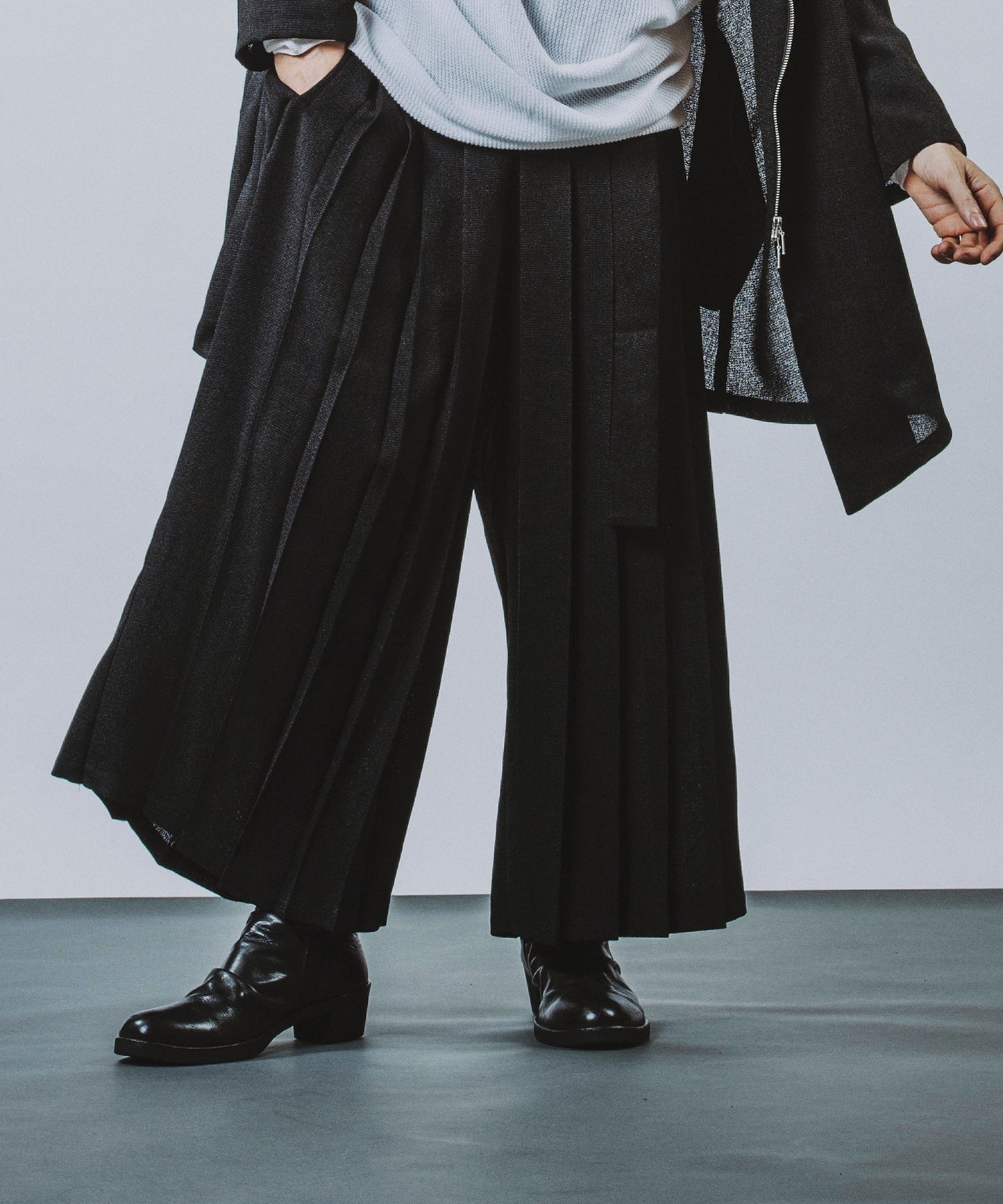 Hakama Pleated Trousers