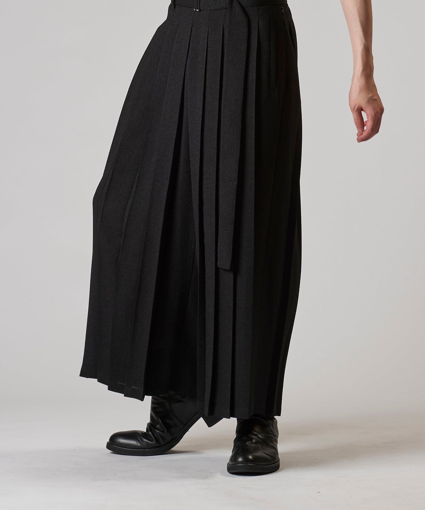 Hakama Pleated Trousers