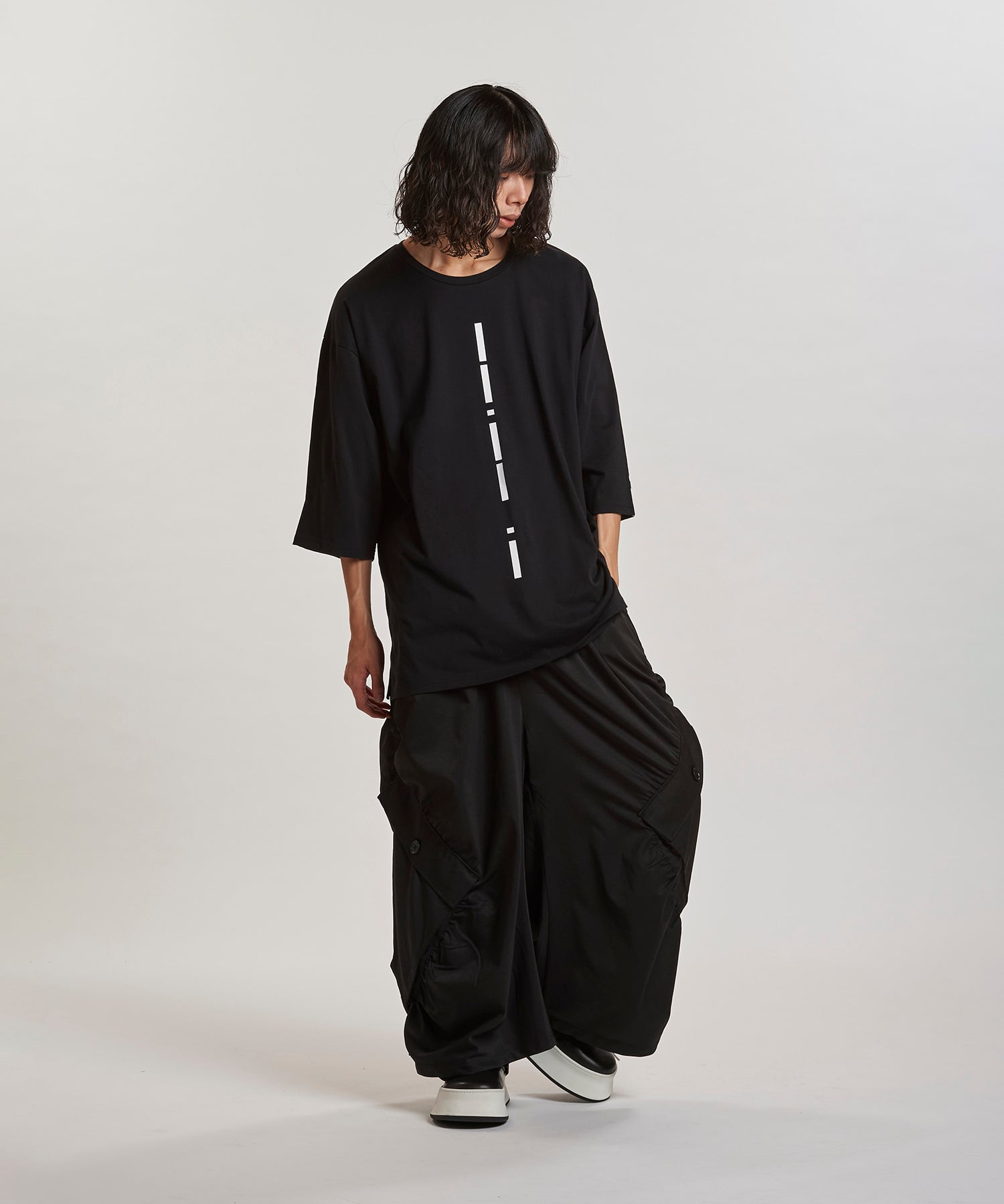 BLACK Model:H180cm