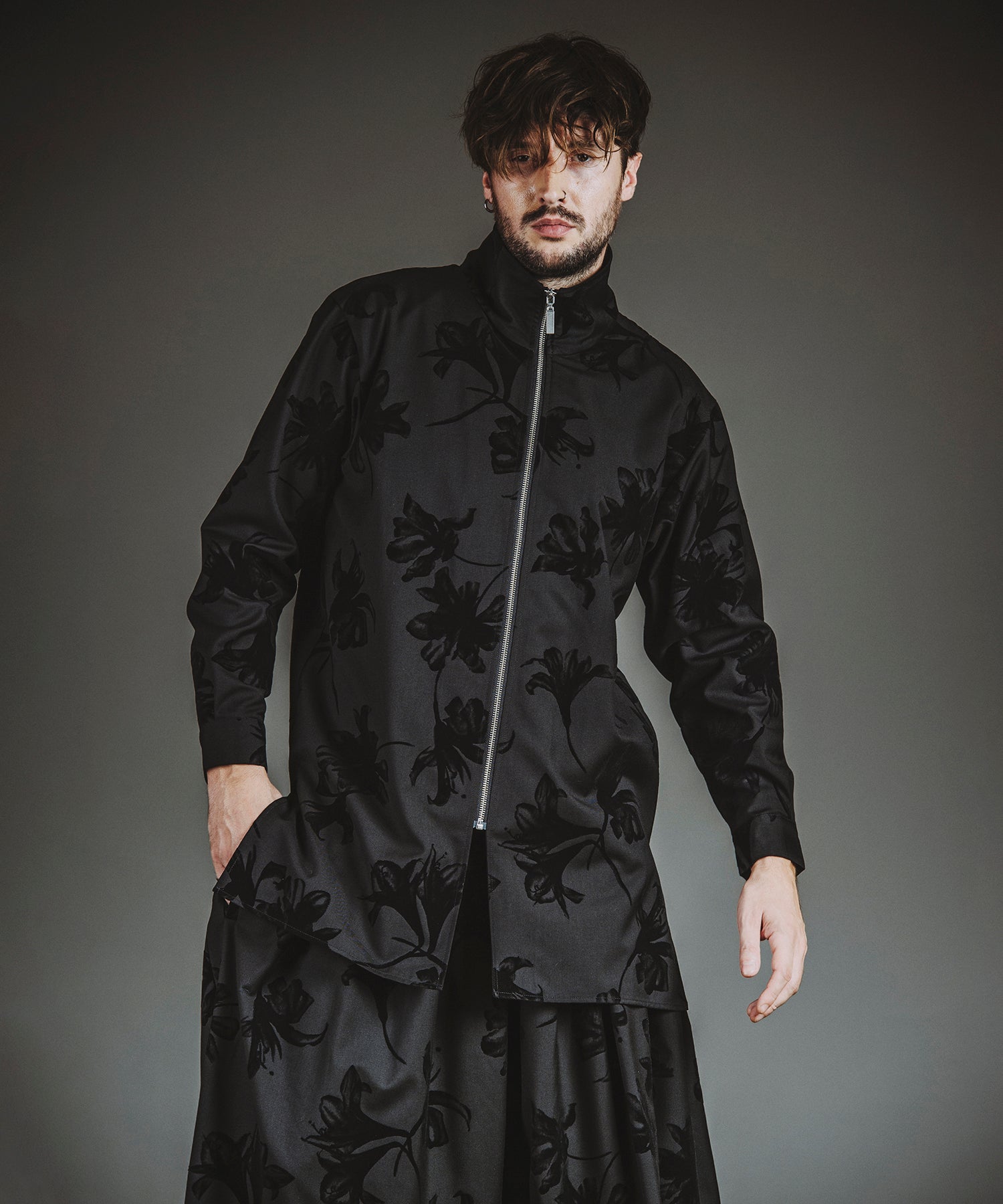 hide　ソリューションブラック 新品 D-VEC - 【ラスト1点】【限定】WINDSTOPPER BY GORE-TEX LABS 3L x