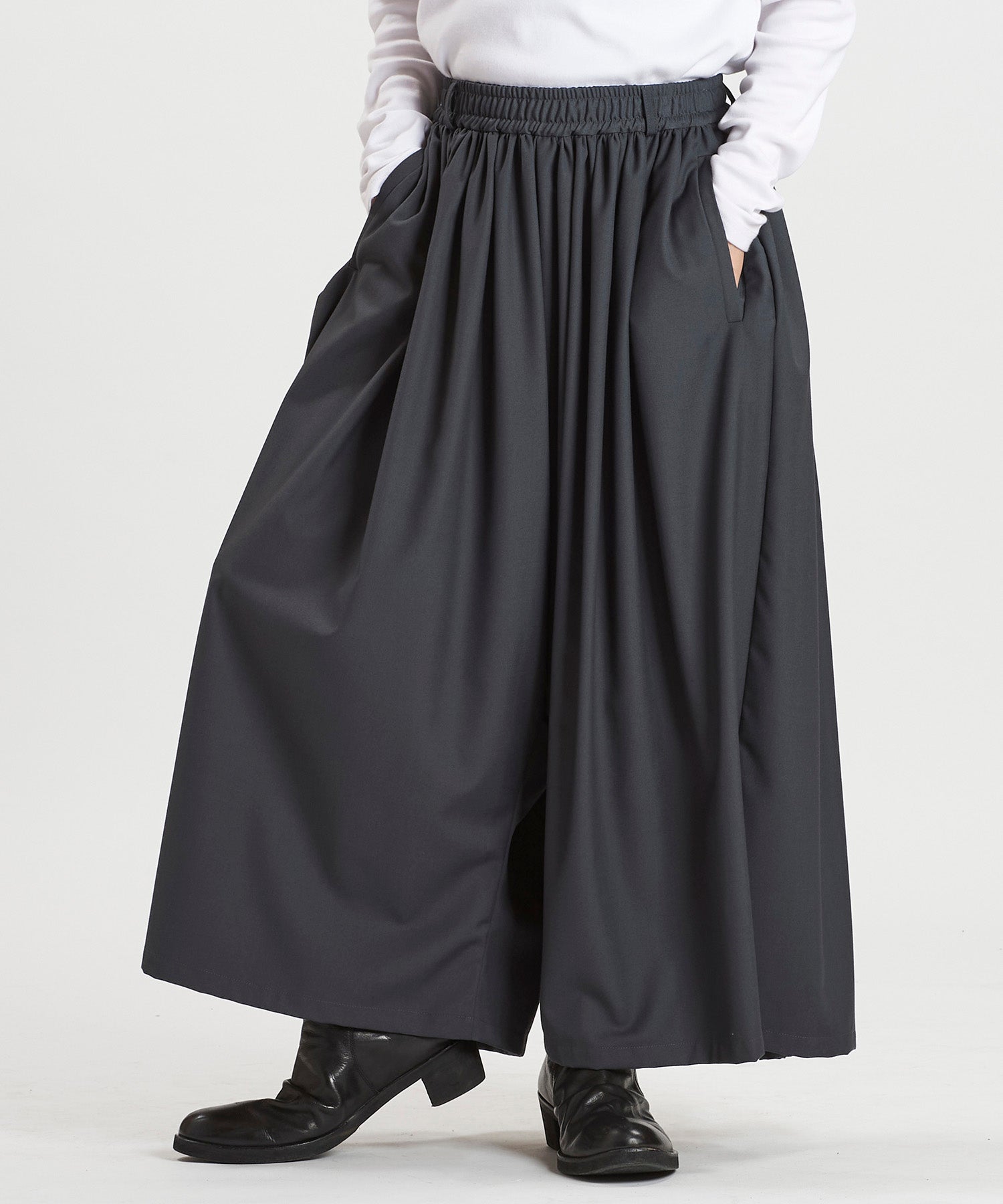 ギャザーバギートラウザーズ